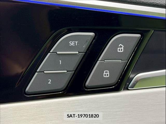 Audi A4 2023-07 7249828-9
