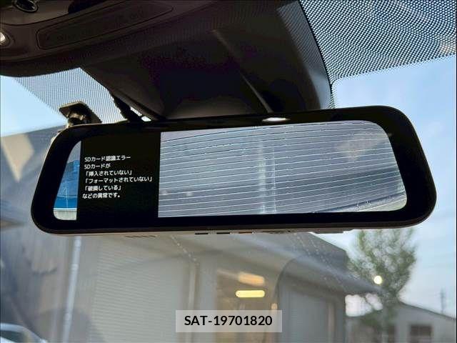 Audi A4 2023-07 7249828-10