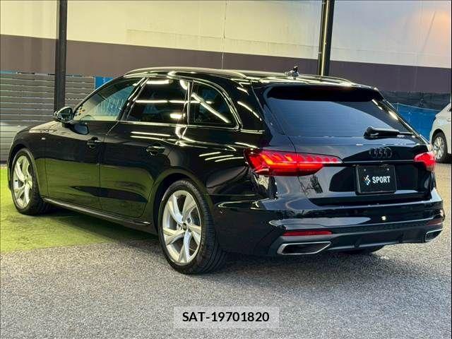Audi A4 2023-07 7249828-16