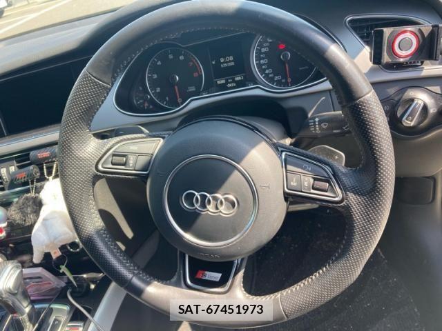 Audi A4 2014-05 7249832-17