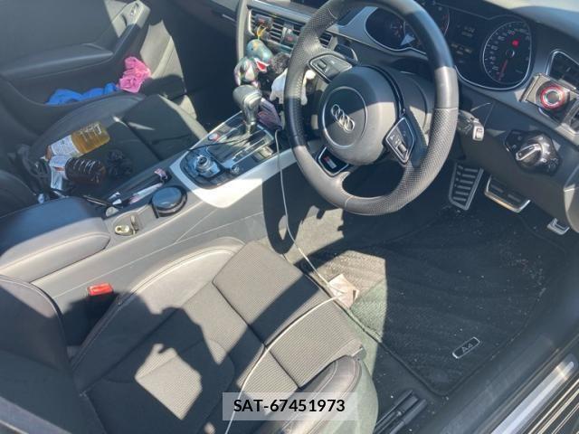 Audi A4 2014-05 7249832-18