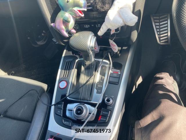 Audi A4 2014-05 7249832-22