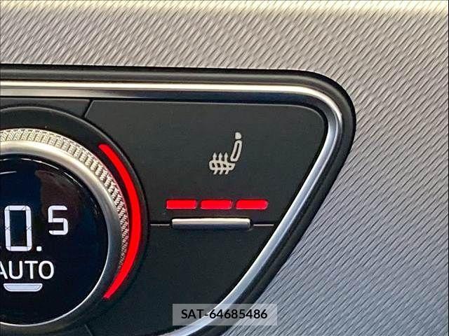 Audi A4 2021-07 7249829-9