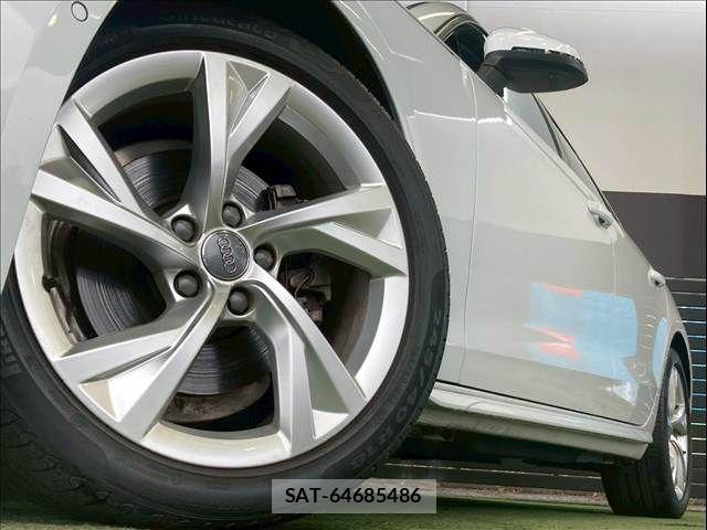 Audi A4 2021-07 7249829-18