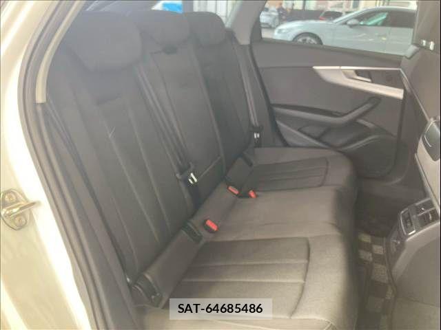 Audi A4 2021-07 7249829-6