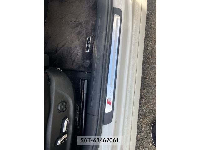 Audi A4 2012-06 7249835-18