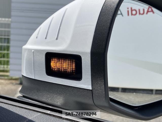 Audi A4 2024-06 7325724-29