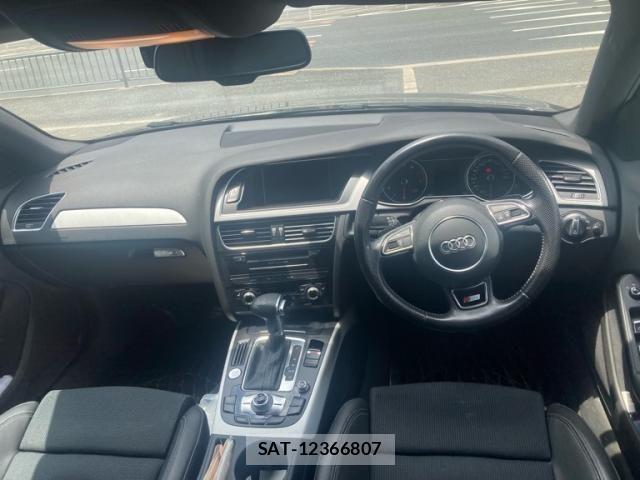 Audi A4 2013-09 7325723-11