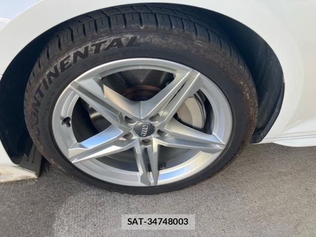 Audi A4 2018-03 7325725-9