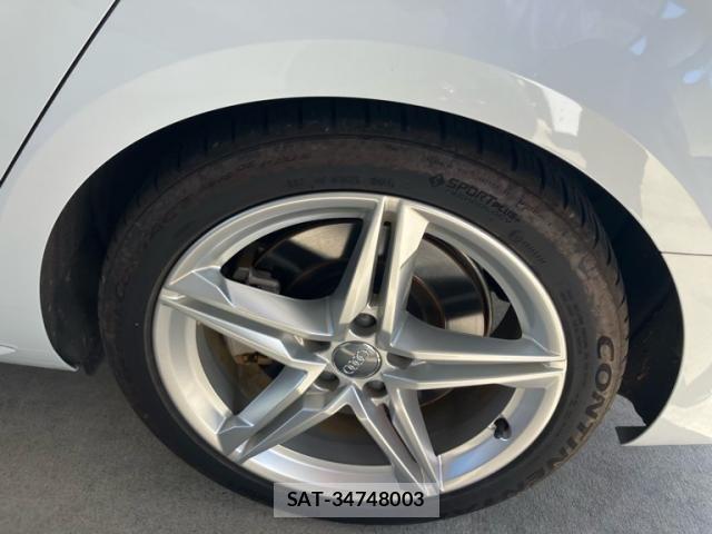Audi A4 2018-03 7325725-8