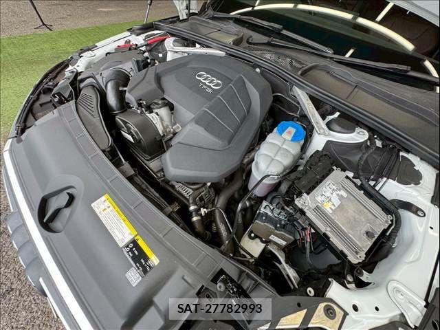Audi A4 2019-03 7356861-11