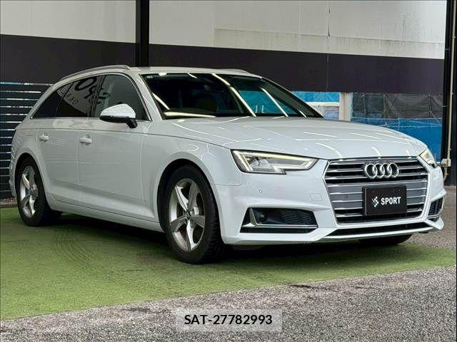Audi A4 2019-03 7356861-15
