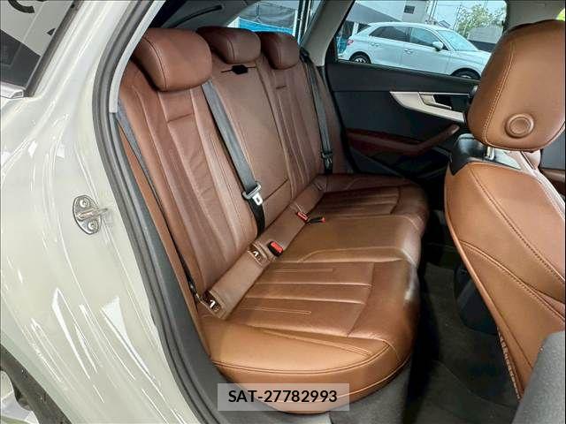 Audi A4 2019-03 7356861-6