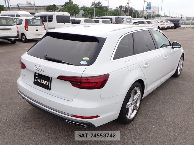 Audi A4 2019-11 7356859-9