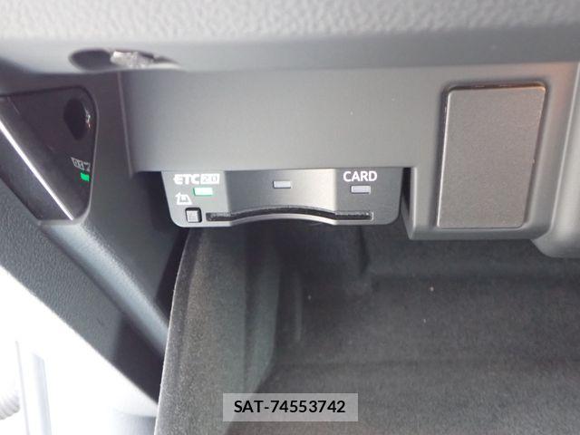 Audi A4 2019-11 7356859-19