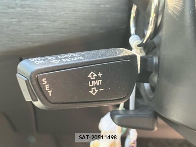 Audi A4 2017-12 7391391-11
