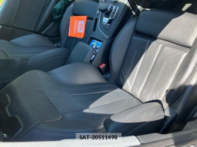 Audi A4 2017-12 7391391-19