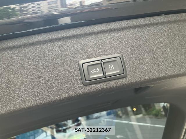 Audi A4 2019-03 7391394-11