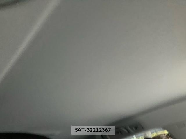 Audi A4 2019-03 7391394-24