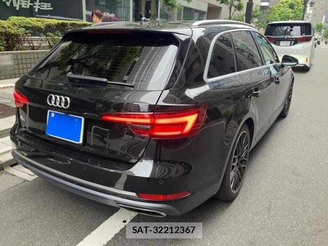 Audi A4 2019-03 7391394-4