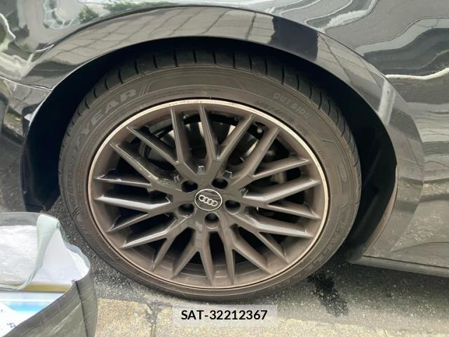 Audi A4 2019-03 7391394-8