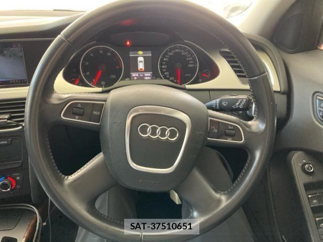 Audi A4 2012-02 7452989-13