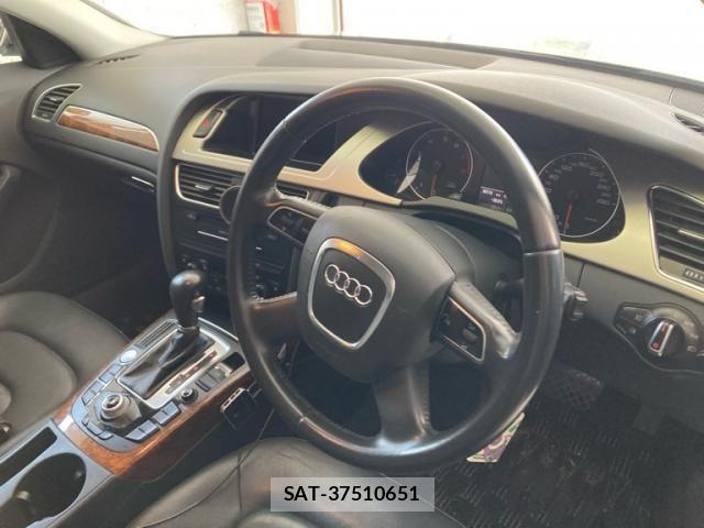 Audi A4 2012-02 7452989-8