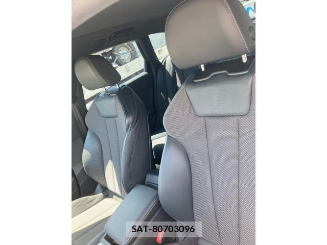 Audi A4 2018-05 7452986-25