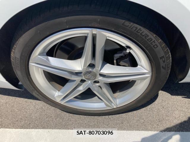 Audi A4 2018-05 7452986-6