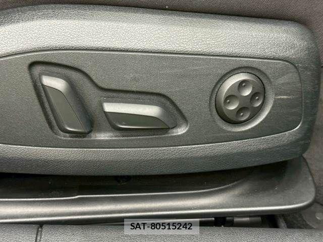 Audi A4 2019-05 7499587-5