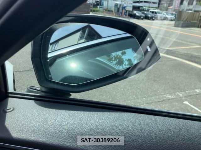 Audi A4 2019-08 7508128-15