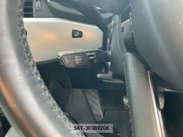 Audi A4 2019-08 7508128-17