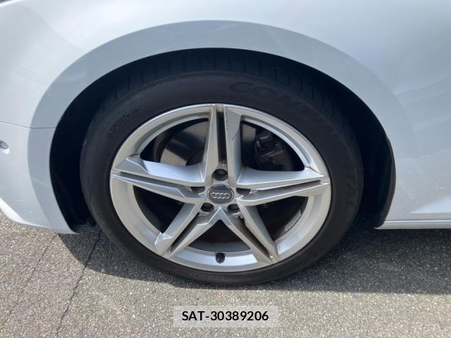 Audi A4 2019-08 7508128-6