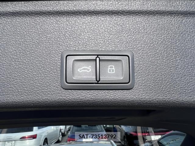 Audi A4 2021-07 7615055-27