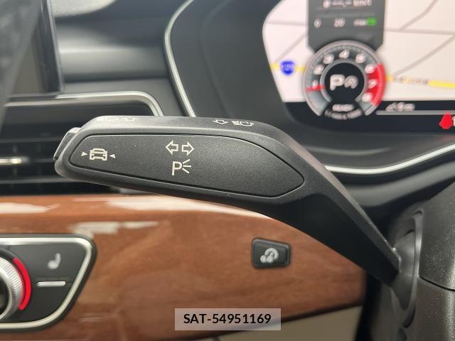 Audi A4 2021-06 7615056-10
