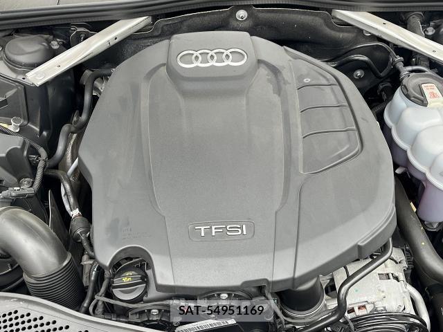 Audi A4 2021-06 7615056-14