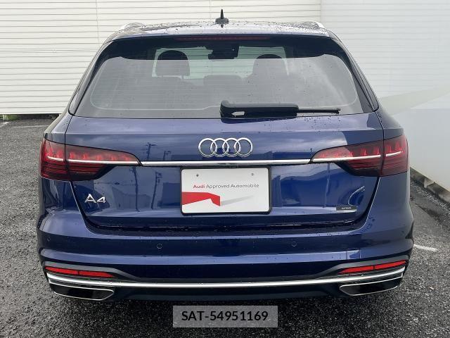 Audi A4 2021-06 7615056-18