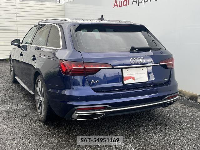 Audi A4 2021-06 7615056-20