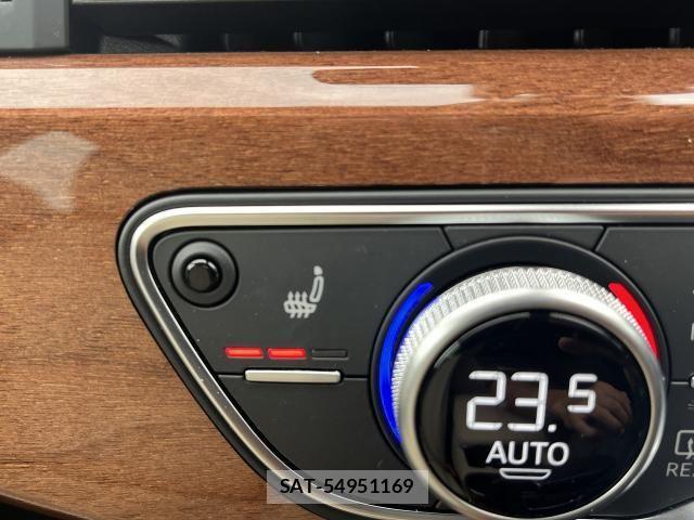 Audi A4 2021-06 7615056-21