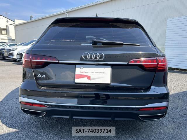 Audi A4 2022-02 7615054-18