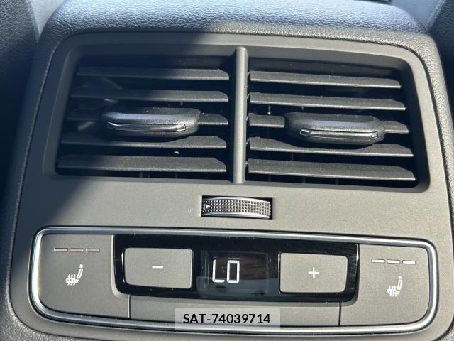 Audi A4 2022-02 7615054-25
