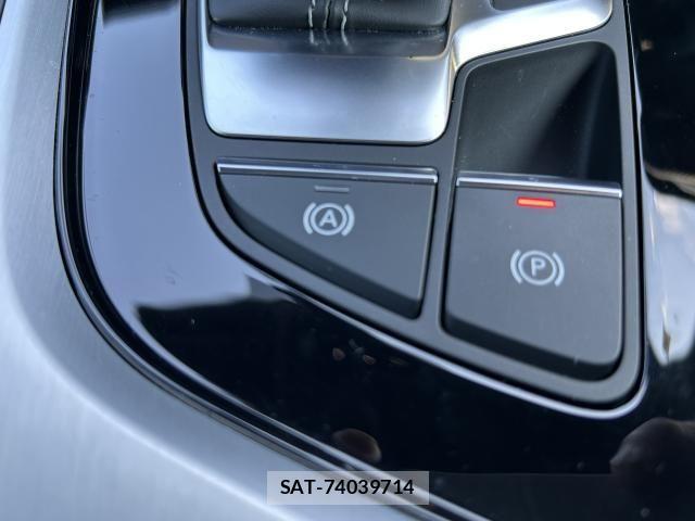 Audi A4 2022-02 7615054-26