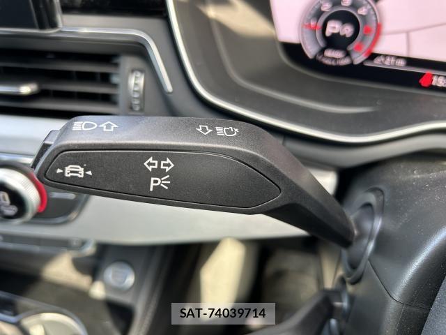 Audi A4 2022-02 7615054-8