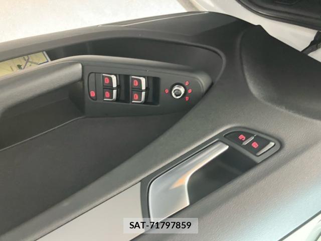 Audi A4 2013-12 7720918-14