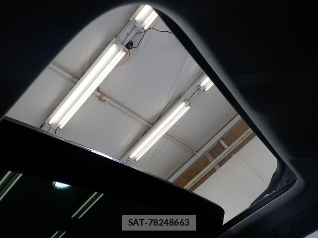 Audi A4 2013-04 7720906-21