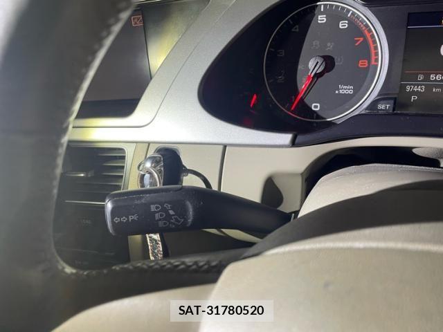 Audi A4 2009-09 7720914-15