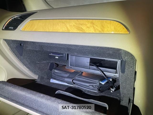 Audi A4 2009-09 7720914-19