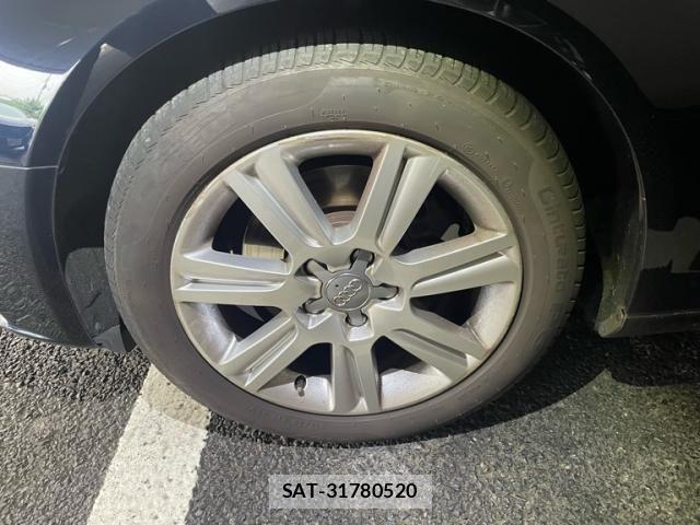 Audi A4 2009-09 7720914-6