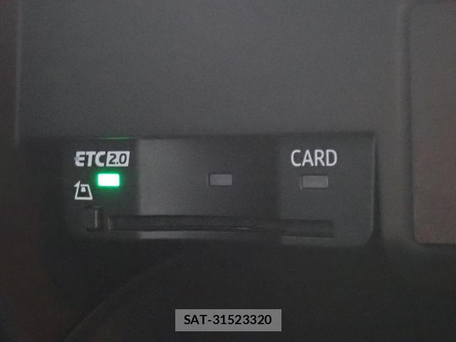 Audi A4 2023-12 7782697-17