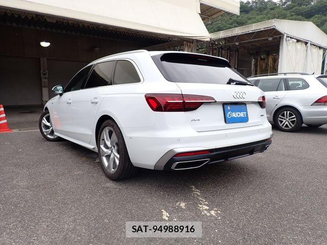 Audi A4 2021-09 7782690-2